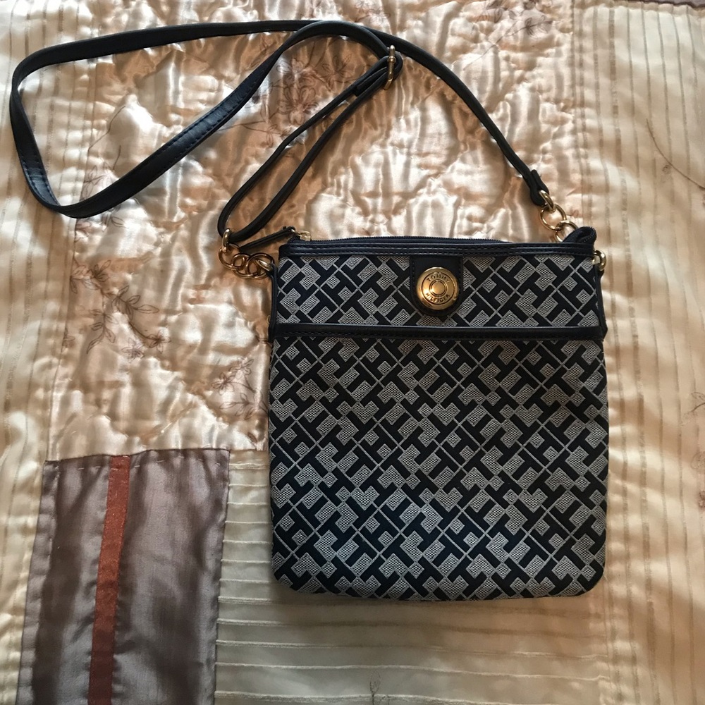 Tommy Hilfiger Cross Body Purse